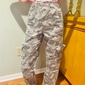 Hidden brand Camouflage Cargo Pants size 22